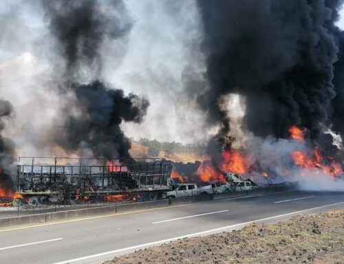 Aparatoso accidente en la autopista Tepatitlán-Jalostotitlán deja un muerto y 14 heridos